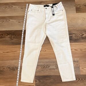 Tahari White Mid-Rise Skinny Jeans